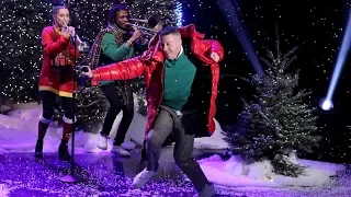 World Premiere: Macklemore’s ‘It’s Christmas Time’