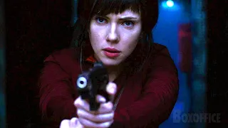 Scarlett Johansson la fa pagare agli uomini sporcaccioni | Ghost in the Shell | Clip in Italiano