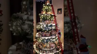 Cindy's Village in a Christmas tree 2018 🎄