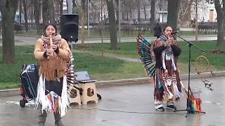 Латино-американские индейцы с Эквадора зажигают на ВДНХ в Москве