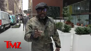 Donnell Rawlings Defends Shannon Sharpe Over Viral Walk, Impersonates Too | TMZ