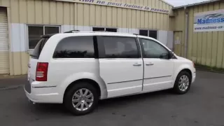 Chrysler Town & Country Limited V6 2010