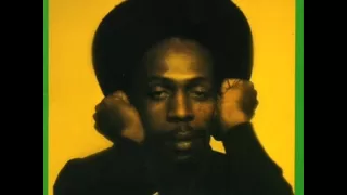 Gregory Isaacs - Soon Forward