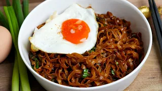 Easy 5-Minute Stir Fried Noodles with Soy Sauce