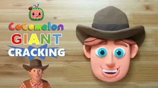 GIANT halloween cocomelon daddy clay cracking 거대 코코멜론 아빠 할로윈 점토 부수기