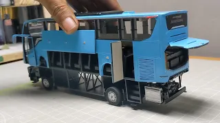 Man builds a detailed scale Jetbus 5 | DIY miniature