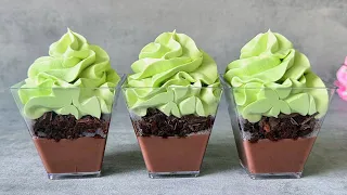 Mint and Chocolate dessert cups. Easy and Yummy no bake dessert.