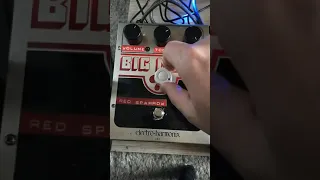 Red Sparrow Pedal (Coda Effects Dolmen Fuzz)