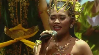 Nada Badra & Woro Mustiko - Cindai/Bengawan Solo (Konser Di Atas Rata-rata 2: Bikin Konser 2016)