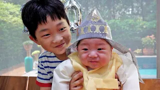 예준이의 아기동생 돌보기 축하 케이크 만들기 Baby Care with Celebration Toys