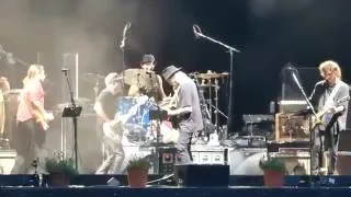 Neil Young - Down By The River (Berlin 2016)