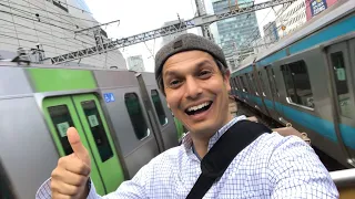 Between Two Moving Trains in Tokyo? | Yurakucho JR Station