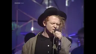 Simply Red  -  Holding Back The Years  -  TOTP  -  1986