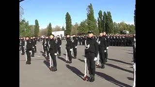 Почесна варта з курсантів-першокурсників ХНУВС із карабінами, 14.10.2016