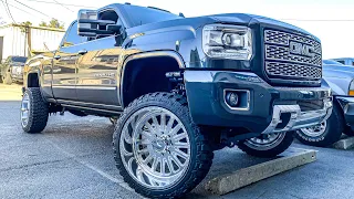 NASTY TUNED L5P DURAMAX ON FORCES! *CLEANEST LIFTED DURAMAX*