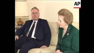 UK: AUGUSTO PINOCHET MEETS LADY THATCHER