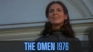 THE OMEN [1976] - Nanny's death scene