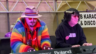 BOY GEORGE SHOWS RARE PIANO SKILLS NEVER SEEN BEFORE!!