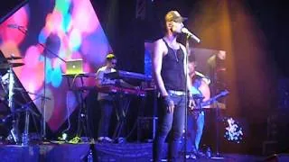 Dima Bilan.Лови мои цветные сны.Live.Riga.29.04.2012.AVI