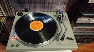 Vintage Technics SL-1500 Mk 1 Direct Drive Turntable Demonstration - 16 Dec 2023