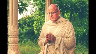 Indradyumna Swami chanting japa