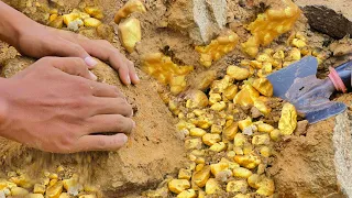 It's amazing! Gold Nugget found at Flat Bear Placer Mine, worth Million Dollar, Digging gold
