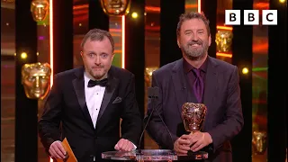 Lee Mack and Chris McCausland make the funniest presenting duo 😂 | The BAFTAS 2022 - BBC