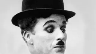 Charlie Chaplin ተዝናኑ አስቡት