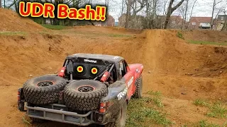 Traxxas UDR Dirt Track EPiC Bash Unlimited Desert Racer