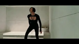 Aeon flux 2005