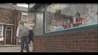 Coronation Street Craig Steals The Kabin's Paperboy Statue