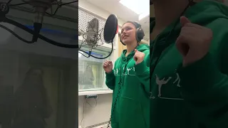 Anna Shcherbakova in the recording studio/Анна Щербакова/ФИГУРНОЕКАТАНИЕ