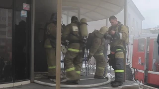 Пожар в Смоленском торговом центре на Рыленкова