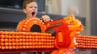 Nerf War: 5 Million Subscribers!