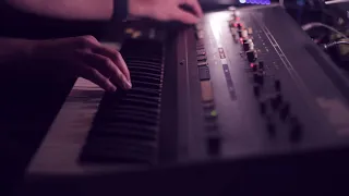 Roland Jupiter 6 dreamy soundscape - Descent into a timbre of darkness