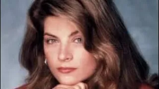 13 Sexy Photos Of Kirstie Alley