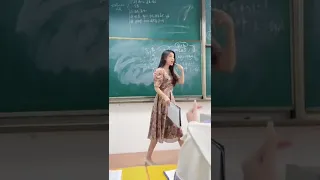 Chinese teacher dance.中文老師