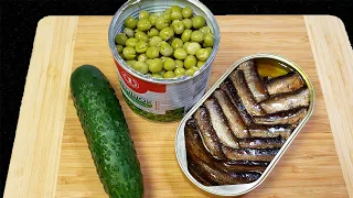 I take a jar of PEAS and SPRATS. The salad turns out amazingly tasty. Recipe from simple products.