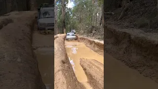 Land Rover Discovery 3 enjoying some mud at Mt Disappointment. #lrmud #landrover #offroad