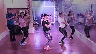 GIRLS LIKE YOU BY MAROON 5 ft Cardi B / zumba / Pre Cool Down / Dance / Fitness