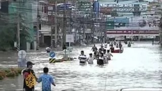 Thailand floods cause havoc