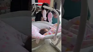 Big brothers meet newborn sister for the first time after she spent 3 weeks in the hospital ❤️❤️