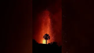 Cumbre Vieja volcano eruption 2021 | "lava tsunami" flowing from the Cumbre Vieja volcano