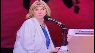 Victoria Wood - Saturday Night (comic song)