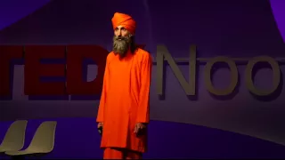 Consciousness -- the final frontier | Dada Gunamuktananda | TEDxNoosa 2014 (Hebrew Subtitles)