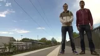 Realer Irrsinn: Bahnsteig mit Mut zur Lücke | extra 3 | NDR