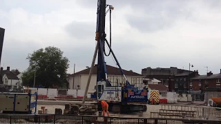 Pile driver machine