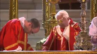 Pope Benedict celebrates Mass at Westminster