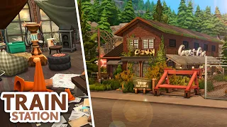 Abandoned Train Station 🚆 // The Sims 4 Speed Build