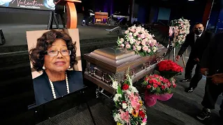 With a heavy heart at the tearful farewell to Katherine Jackson († 92), goodbye and rest.